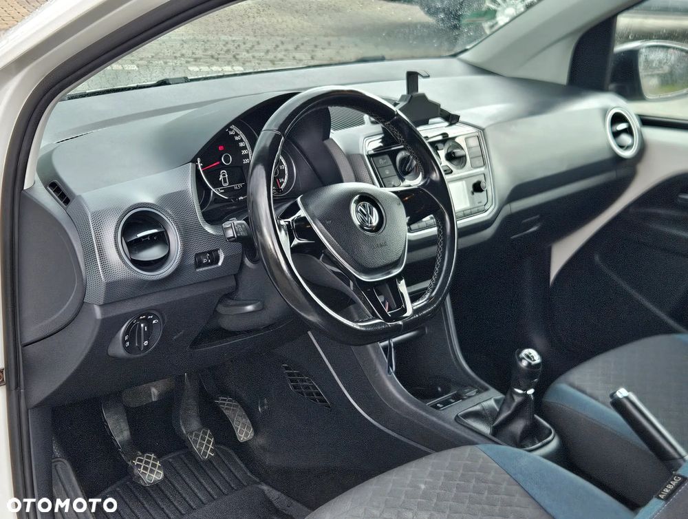 Volkswagen up! IQ.DRIVE - 13