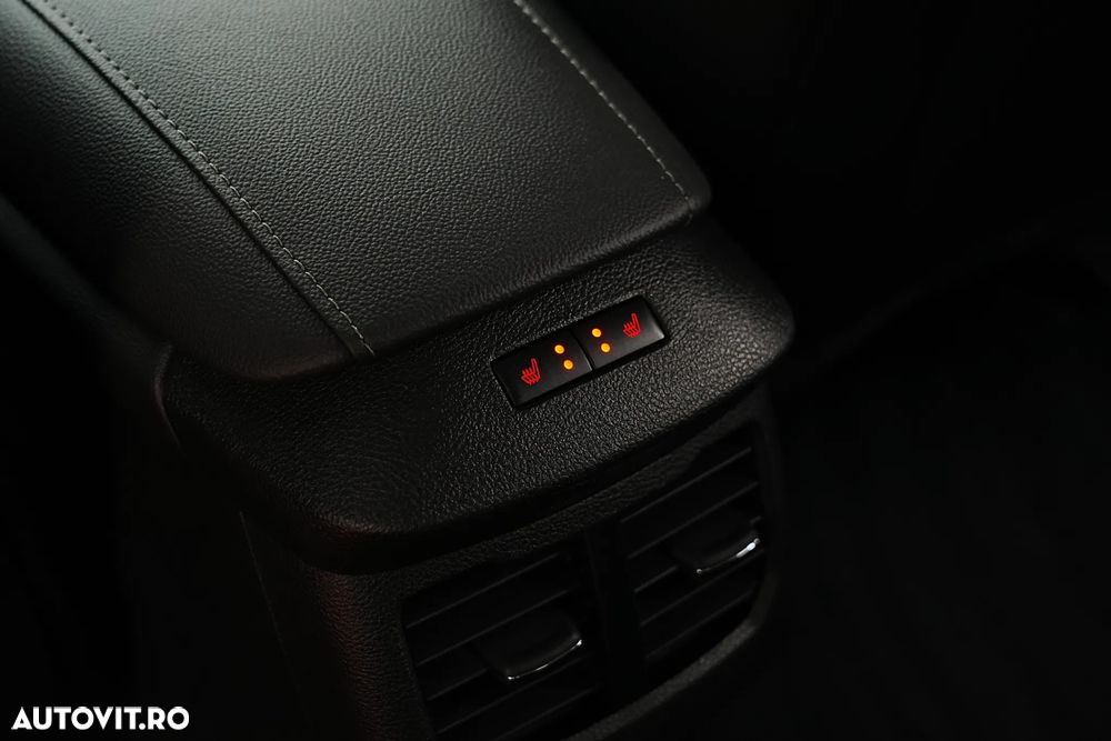 Ford Mondeo 2.0 Ti-VCT Hybrid Titanium - 33