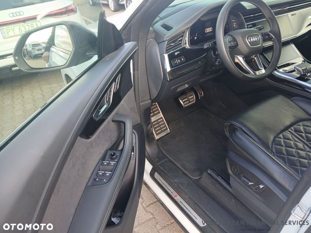 Audi Q8 - 7