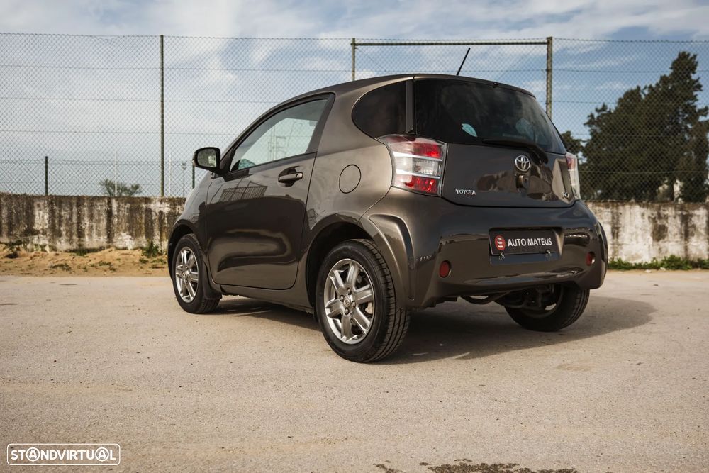 Toyota iQ 1.0 - 9