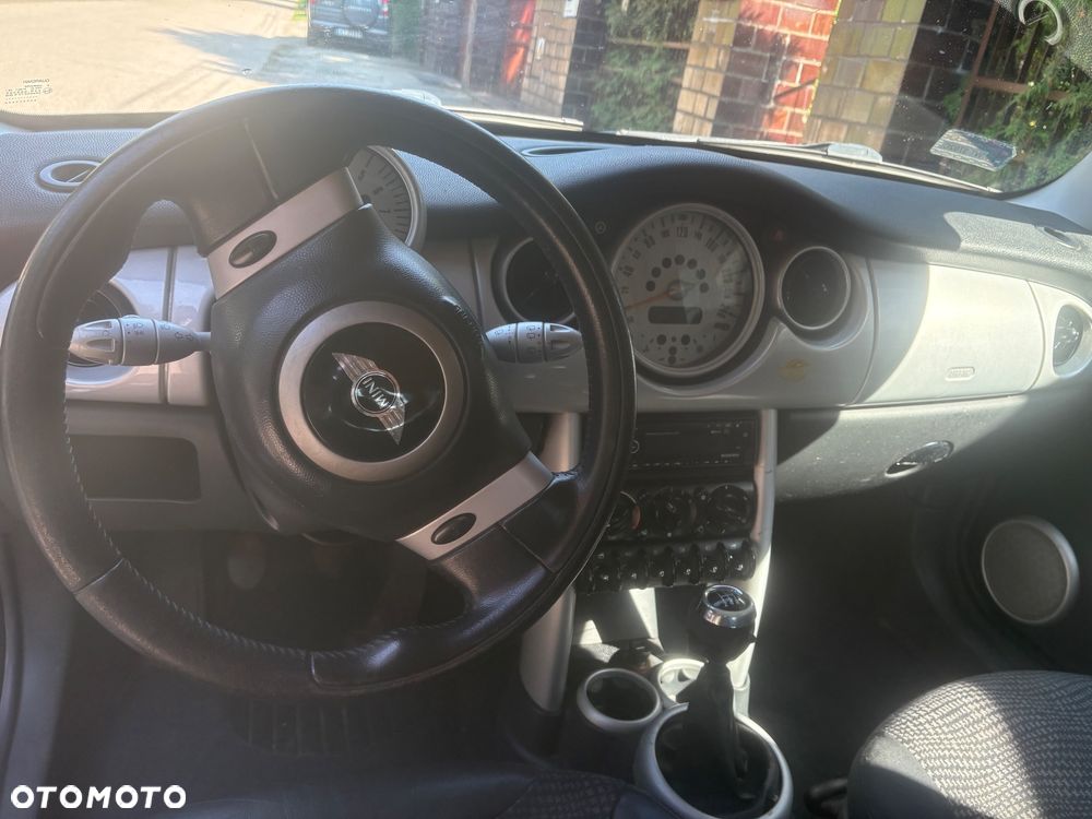 MINI Cooper Standard - 9