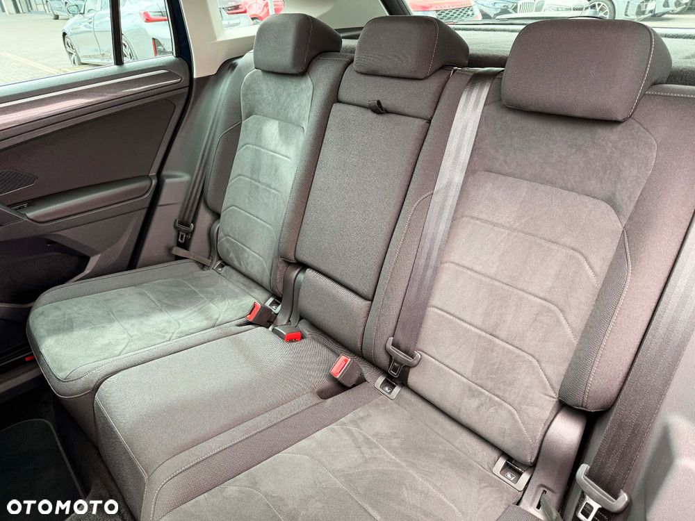 Volkswagen Tiguan 2.0 TDI SCR 4Mot Elegance DSG - 30