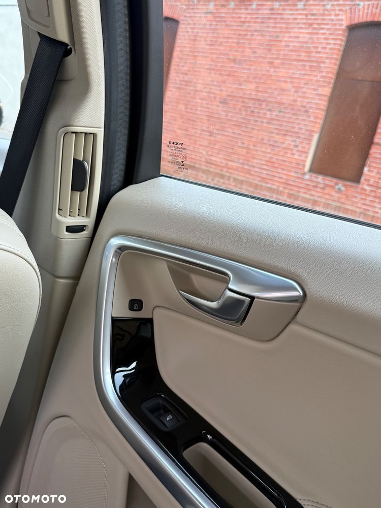 Volvo V60 Cross Country D4 AWD Summum - 26