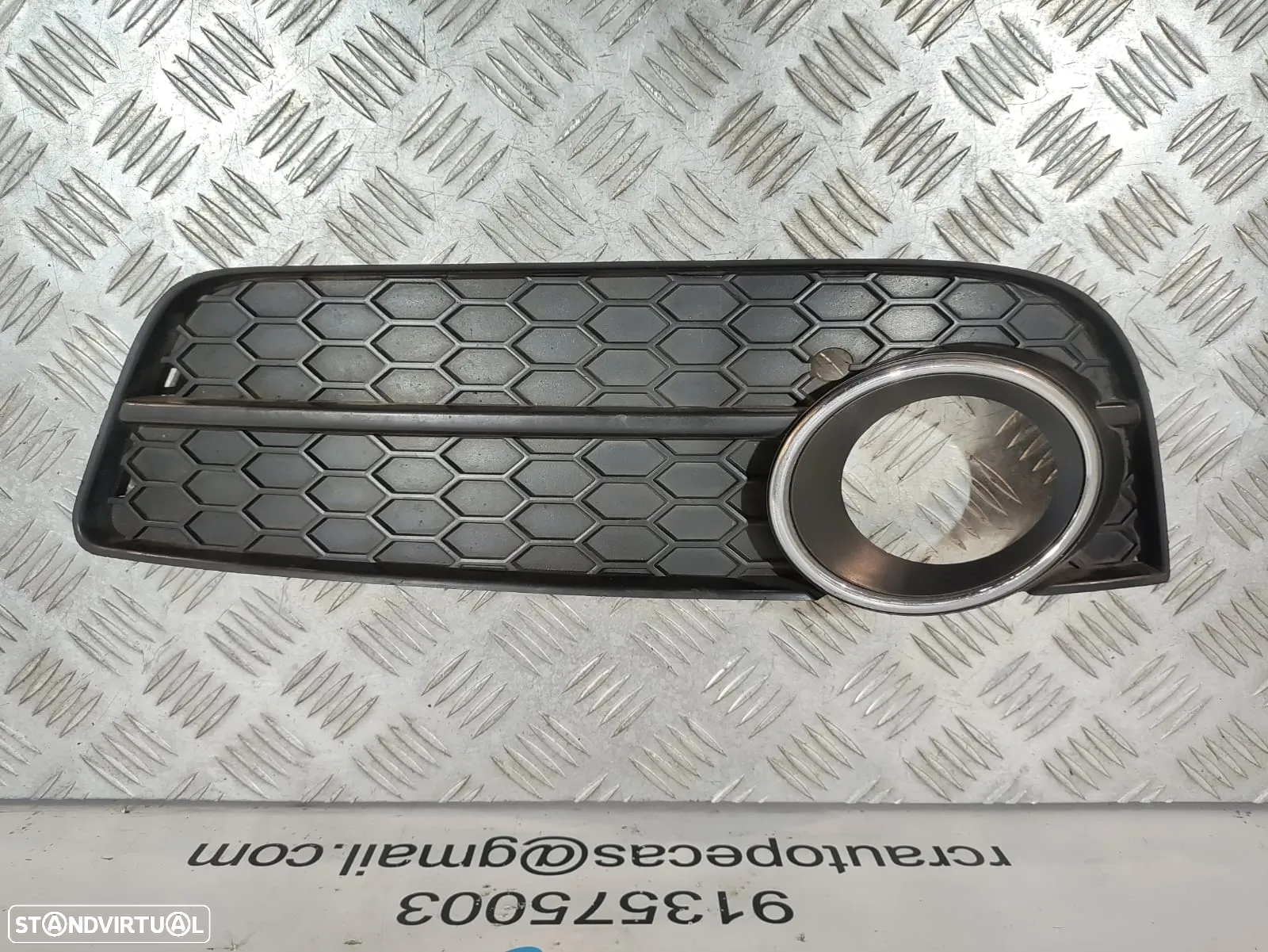 Grelha direita para-choques frontal original Audi A5 8T - 2