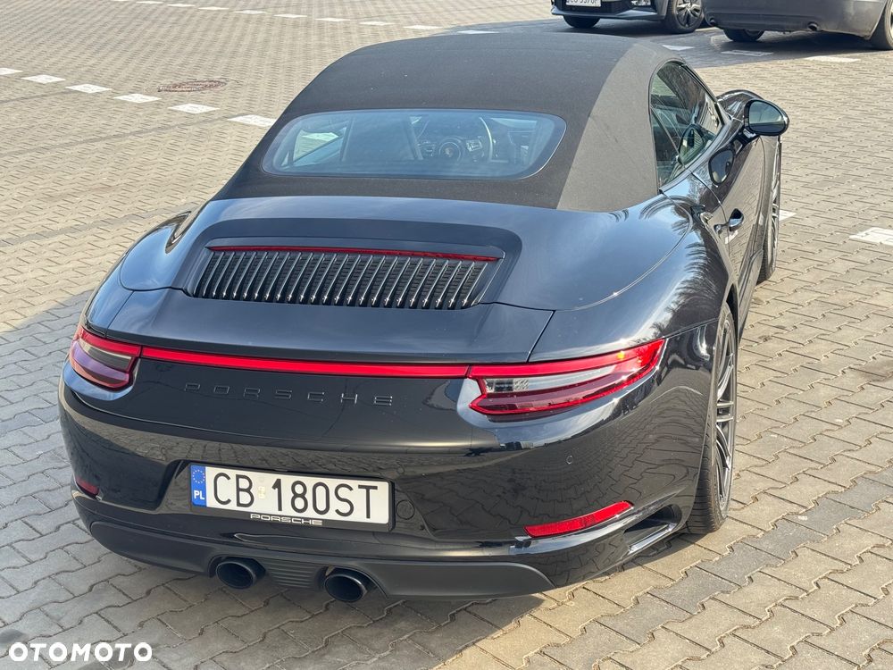 Porsche 911 Carrera 4S PDK - 5