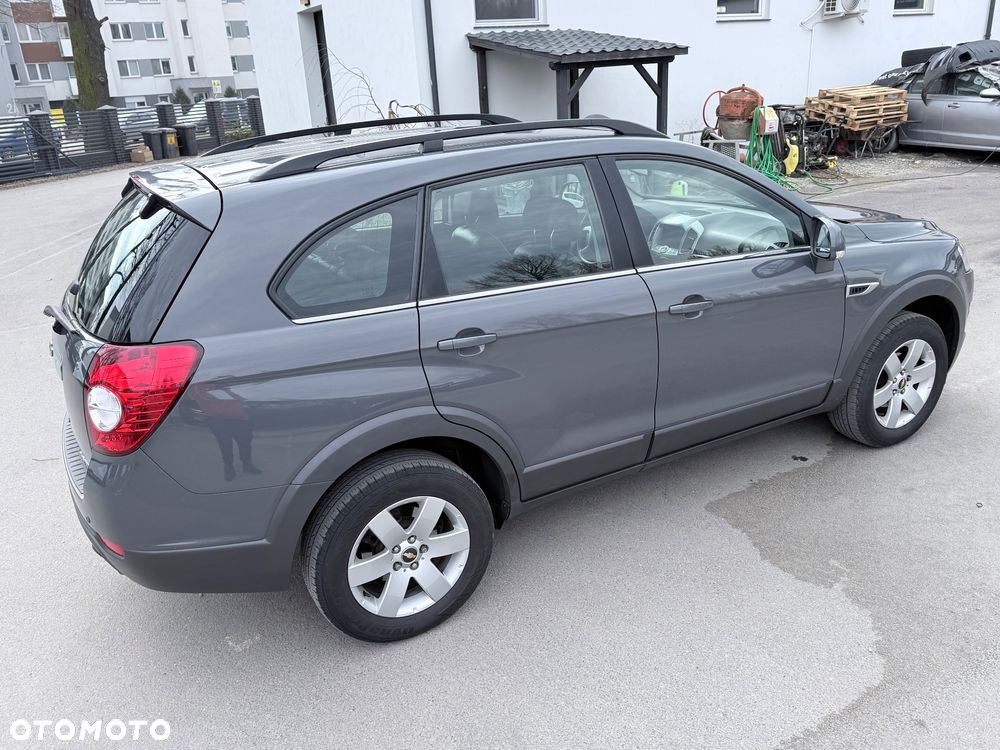 Chevrolet Captiva 2.4 AWD LT+ - 5