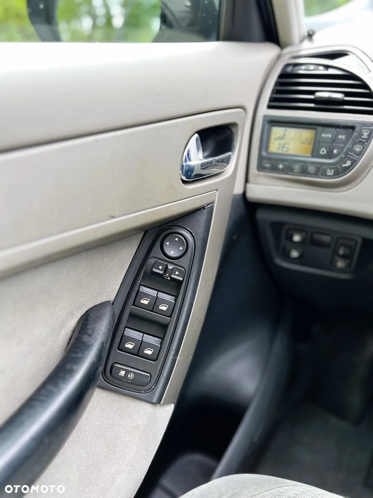 Citroën C4 Picasso - 18