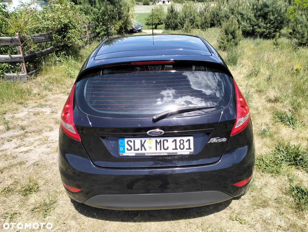 Ford Fiesta 1.25 Ambiente - 11