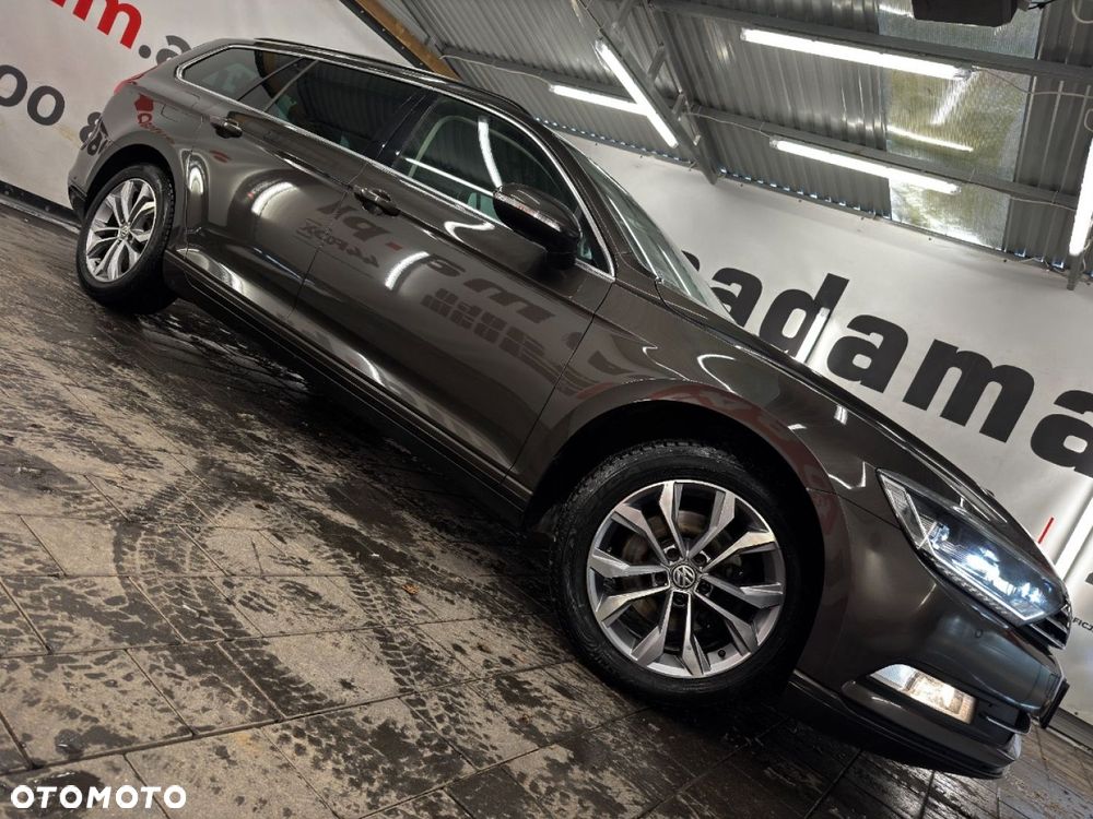 Volkswagen Passat - 16