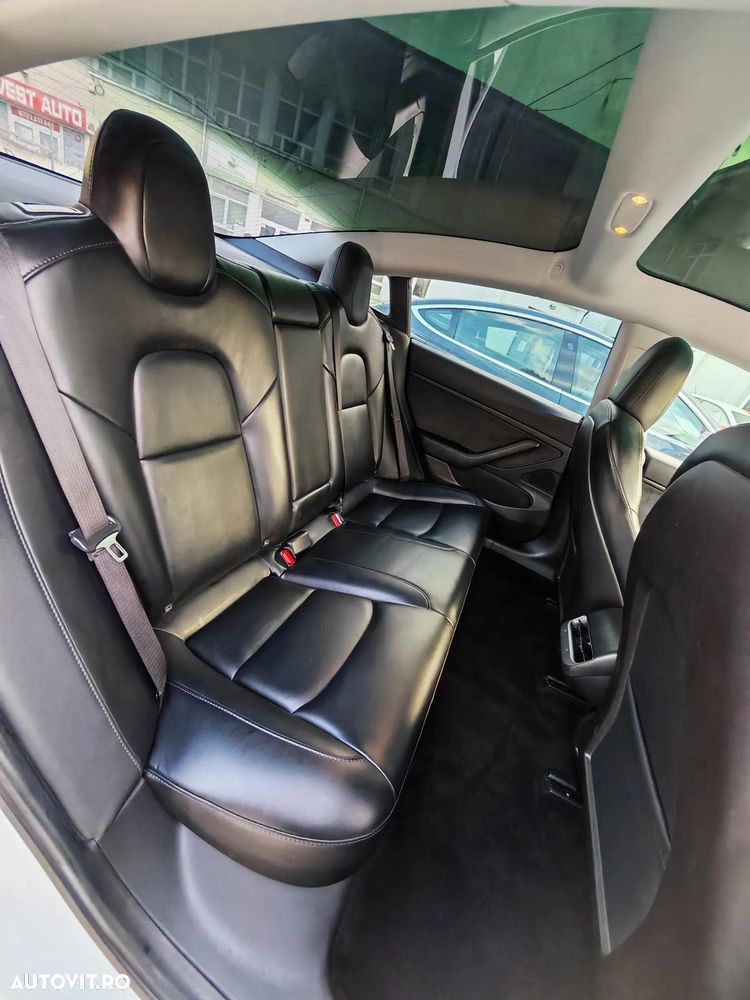 Tesla Model 3 - 23
