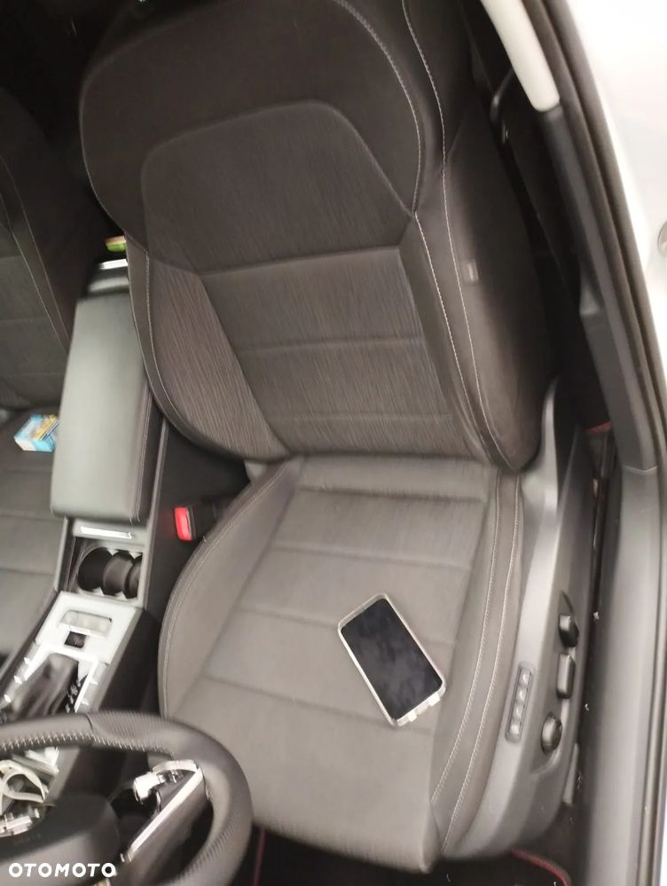 Skoda Superb 2.0 TDI Ambition DSG - 35