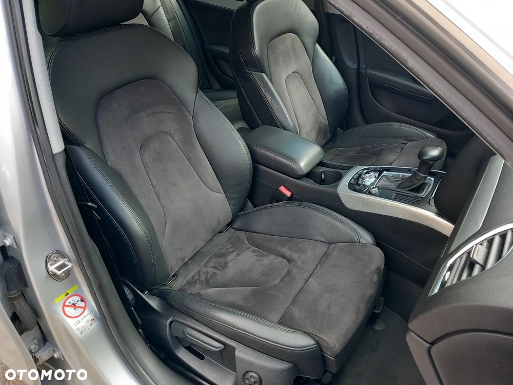 Audi A4 Avant 2.0 TDI DPF multitronic S line Sportpaket - 10