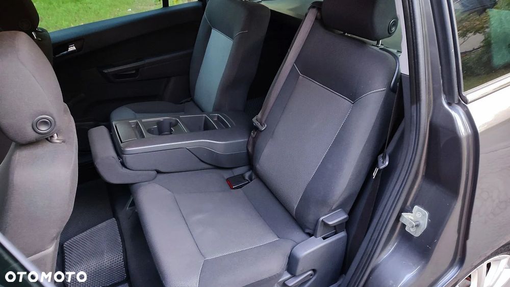 Opel Zafira 1.8 Cosmo - 33
