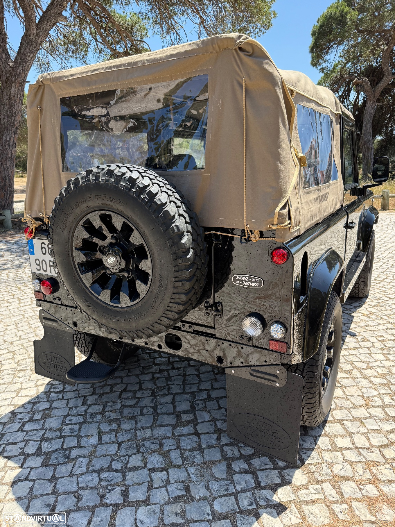 Land Rover Defender 90 2.5 Td5 Soft Top - 27