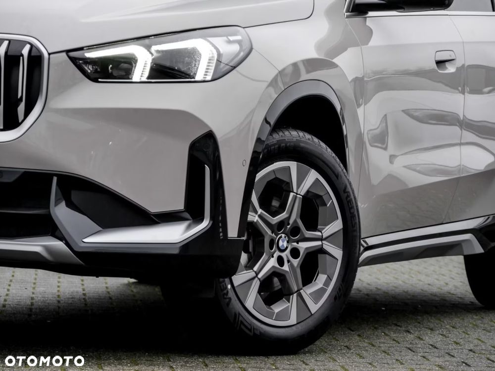 BMW X1 sDrive18i xLine - 4