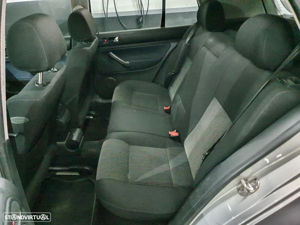 VW Golf 1.4i Confortline JE+AC - 6
