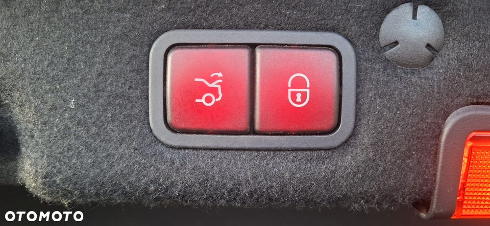 Mercedes-Benz Klasa C 250 (BlueTEC) d 7G-TRONIC AMG Line - 13