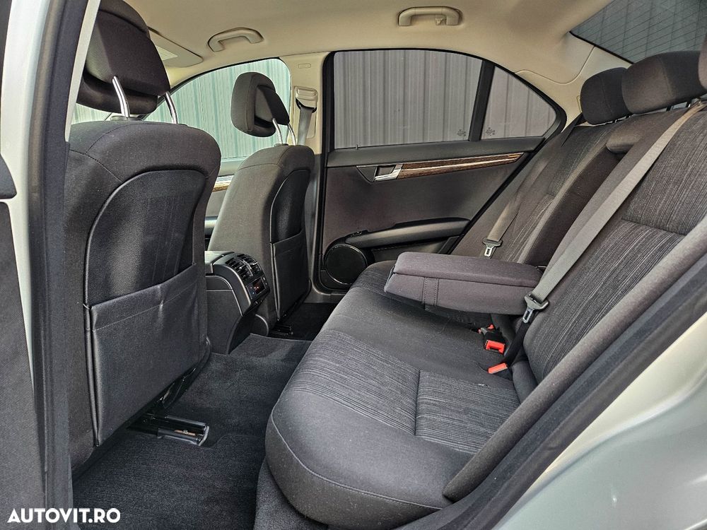 Mercedes-Benz C 220 T CDI DPF Elegance - 14