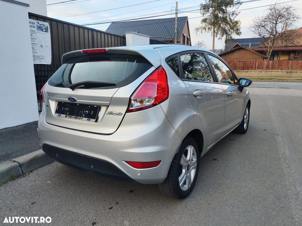 Ford Fiesta 1.0 EcoBoost S&S TITANIUM - 11