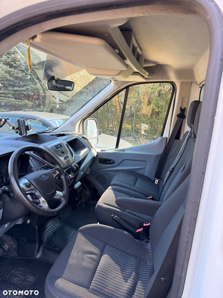 Ford Transit - 12