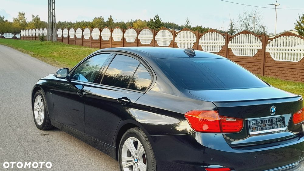 BMW Seria 3 320d - 5