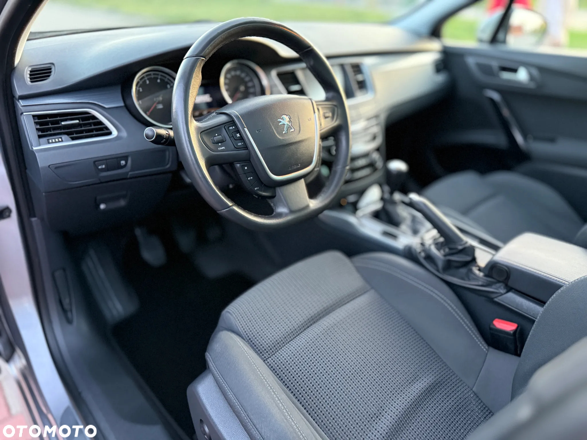 Peugeot 508 1.6 e-THP Allure S&S - 26