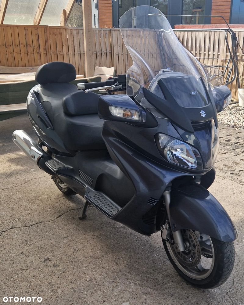 Suzuki Burgman - 8