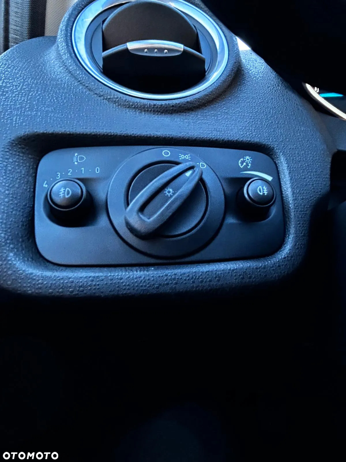 Ford Fiesta - 24