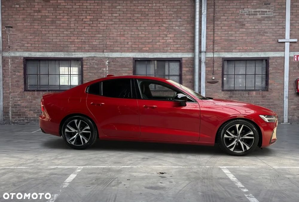Volvo S60 T4 R-Design - 4