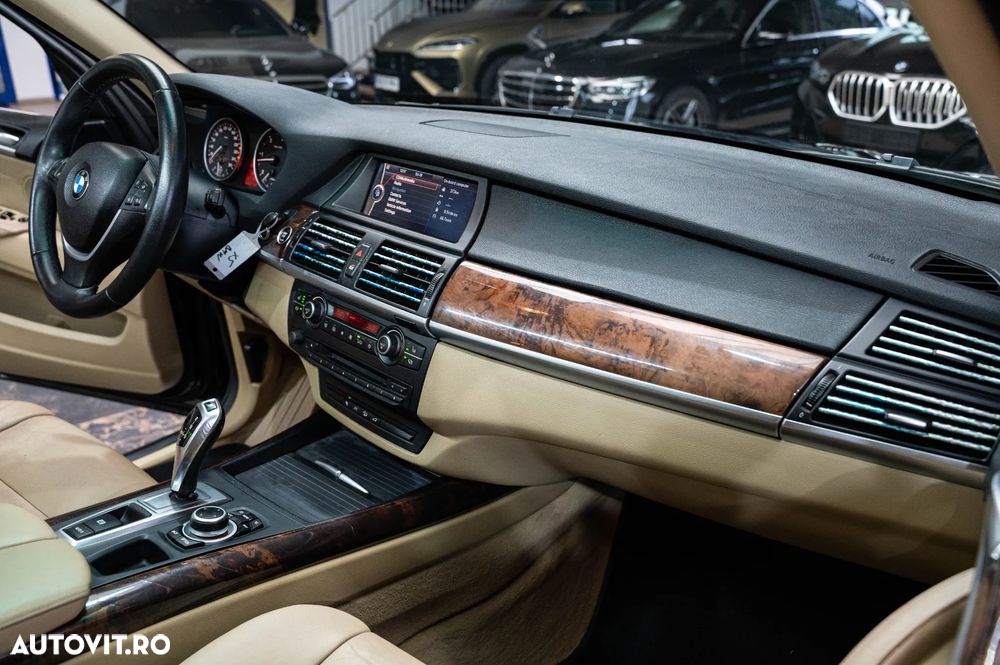 BMW X5 xDrive30d - 27