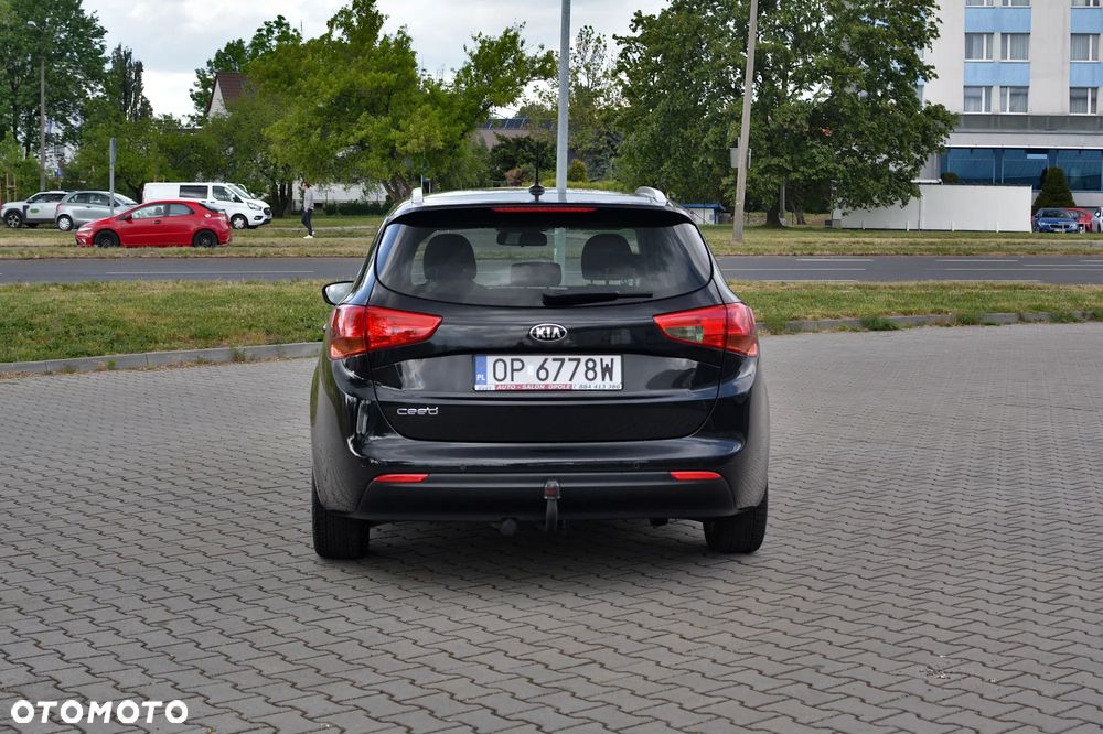 Kia Ceed 1.6 GDI Dream Team Edition - 5