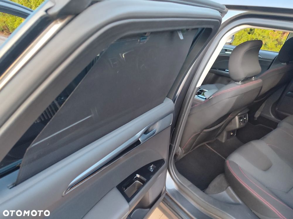 Ford Mondeo - 19