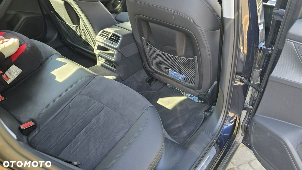Audi A6 Allroad - 25