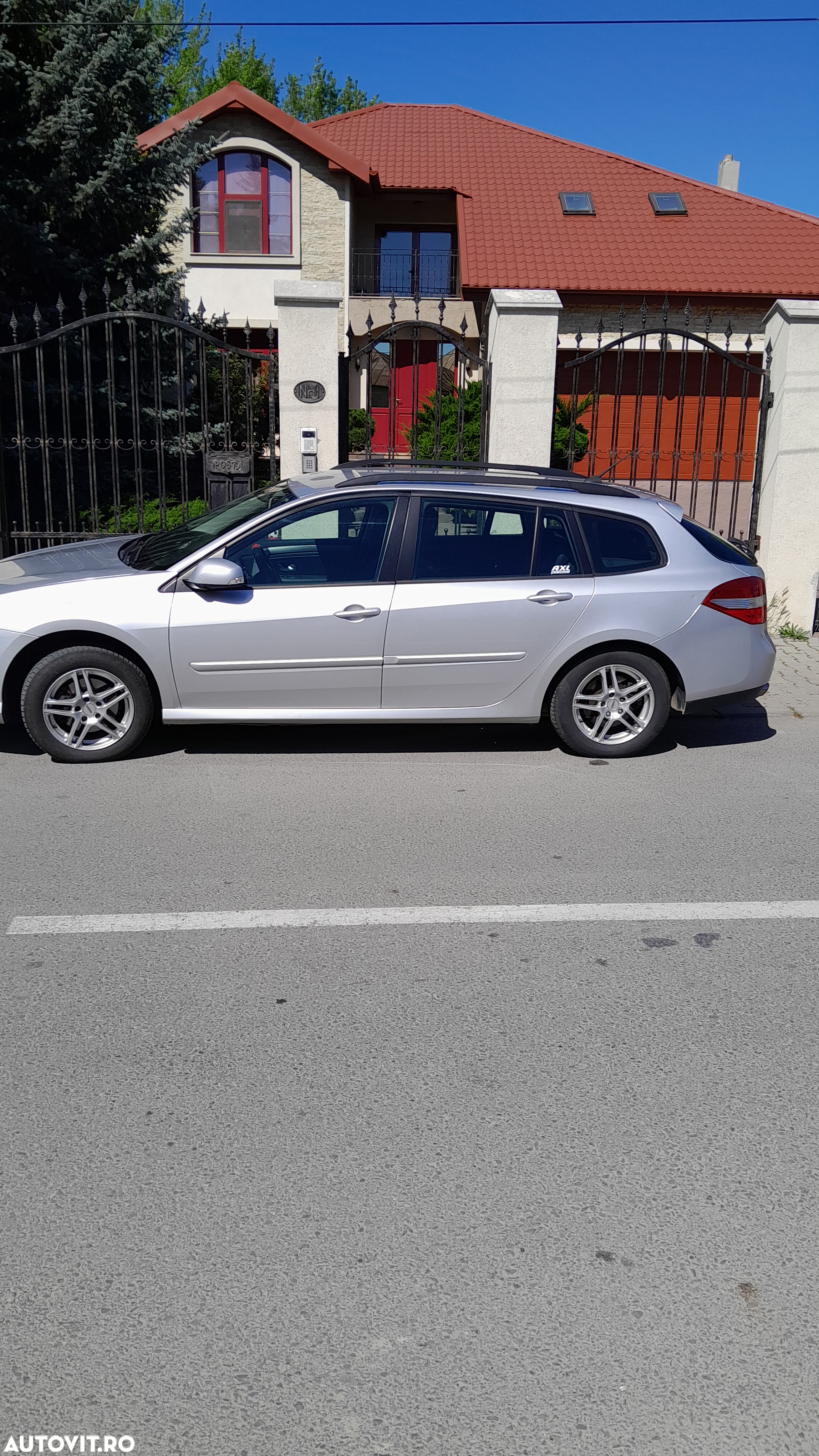 Renault Laguna 2.0dCi Privilege - 8