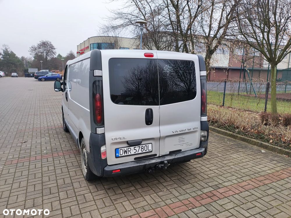 Opel Vivaro - 4