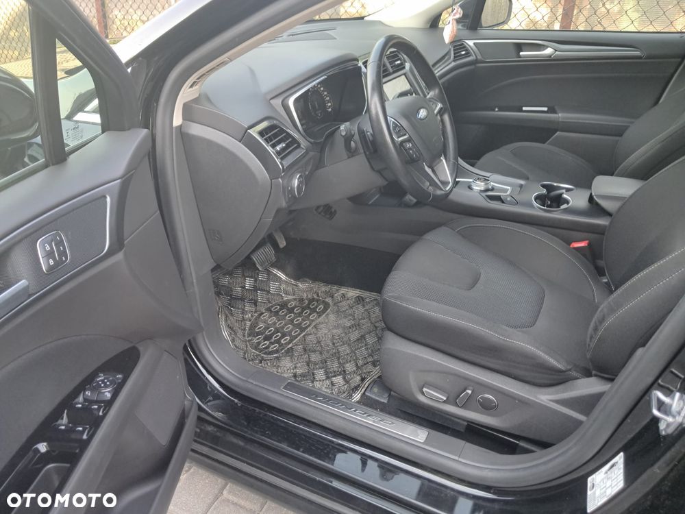 Ford Mondeo 2.0 EcoBlue Titanium - 12