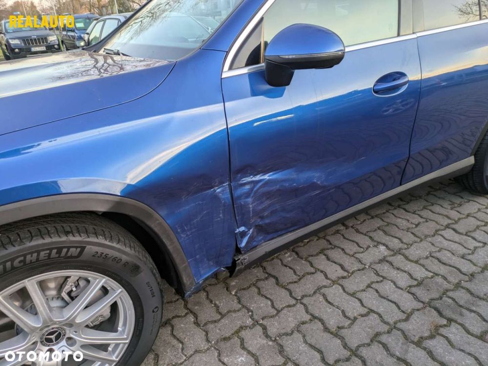 Mercedes-Benz GLC - 12