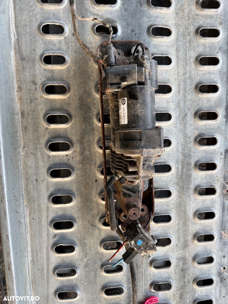 Compresor Perne Suspensie spate  Aer BMW Seria 5 E61 Touring (Piesă Originală) 520d 525d 530d 530dx 520i etc - 5