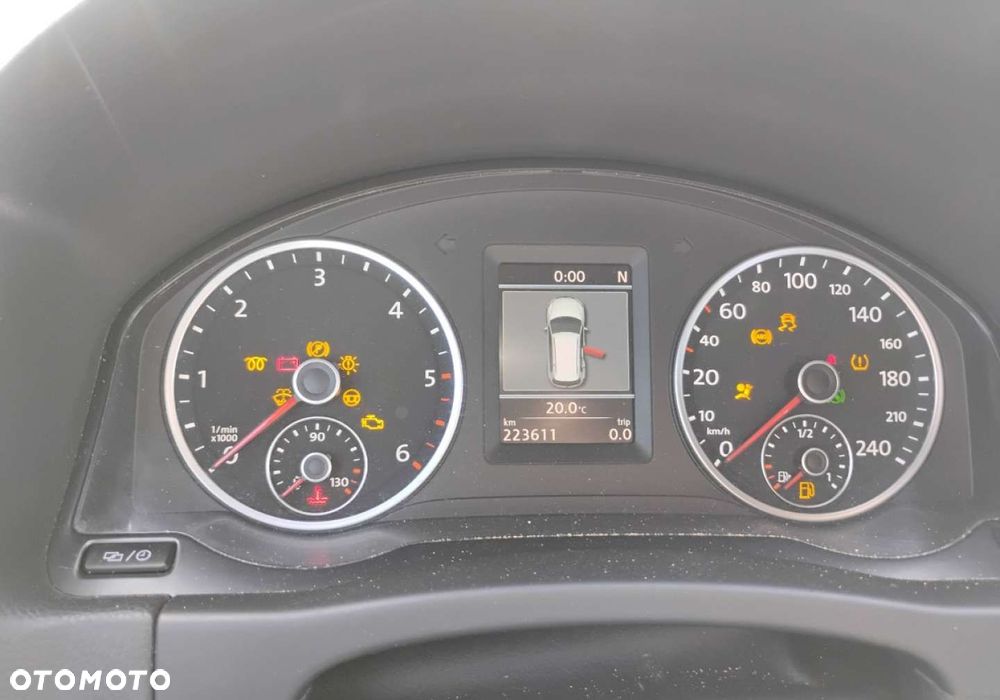 Volkswagen Tiguan - 14