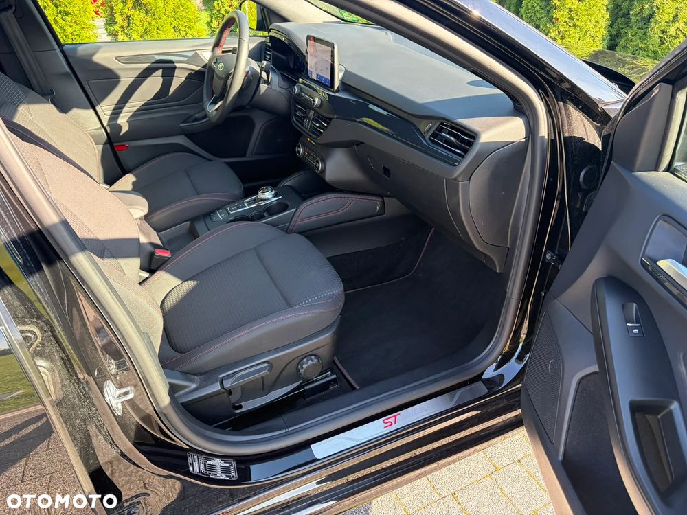 Ford Focus 1.5 EcoBoost ST-Line - 20