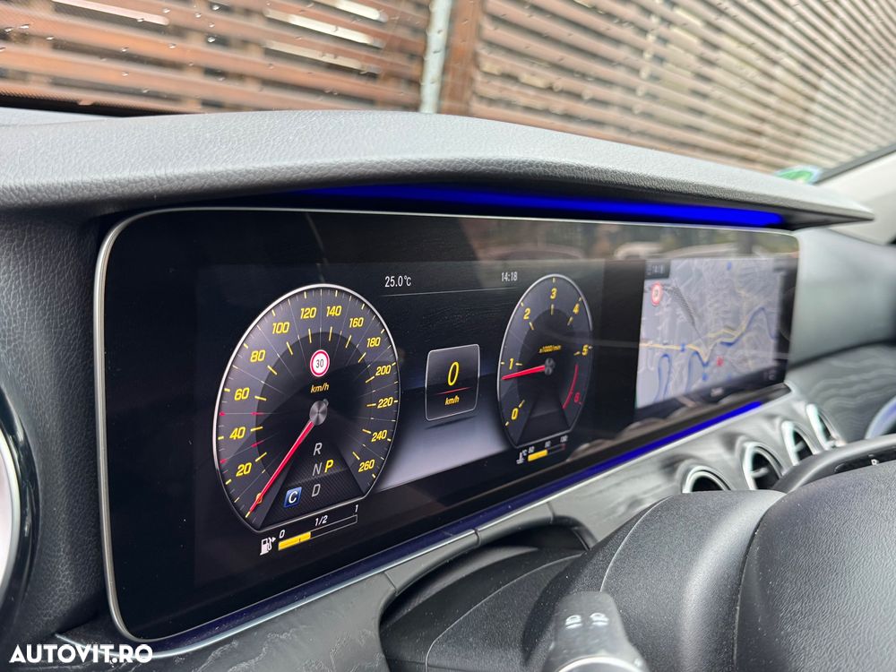 Mercedes-Benz E 220 d 4Matic 9G-TRONIC Avantgarde - 18