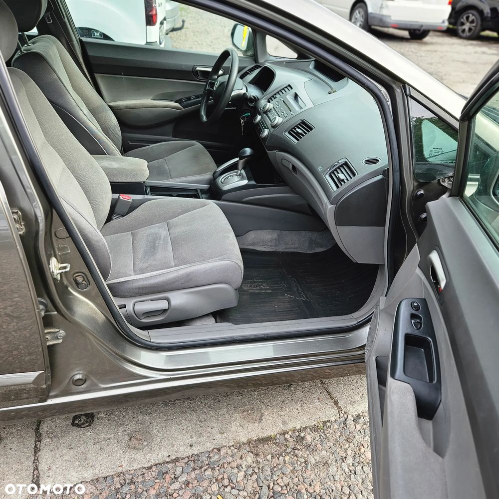 Honda Civic 1.8i-VTEC Automatik Executive - 27