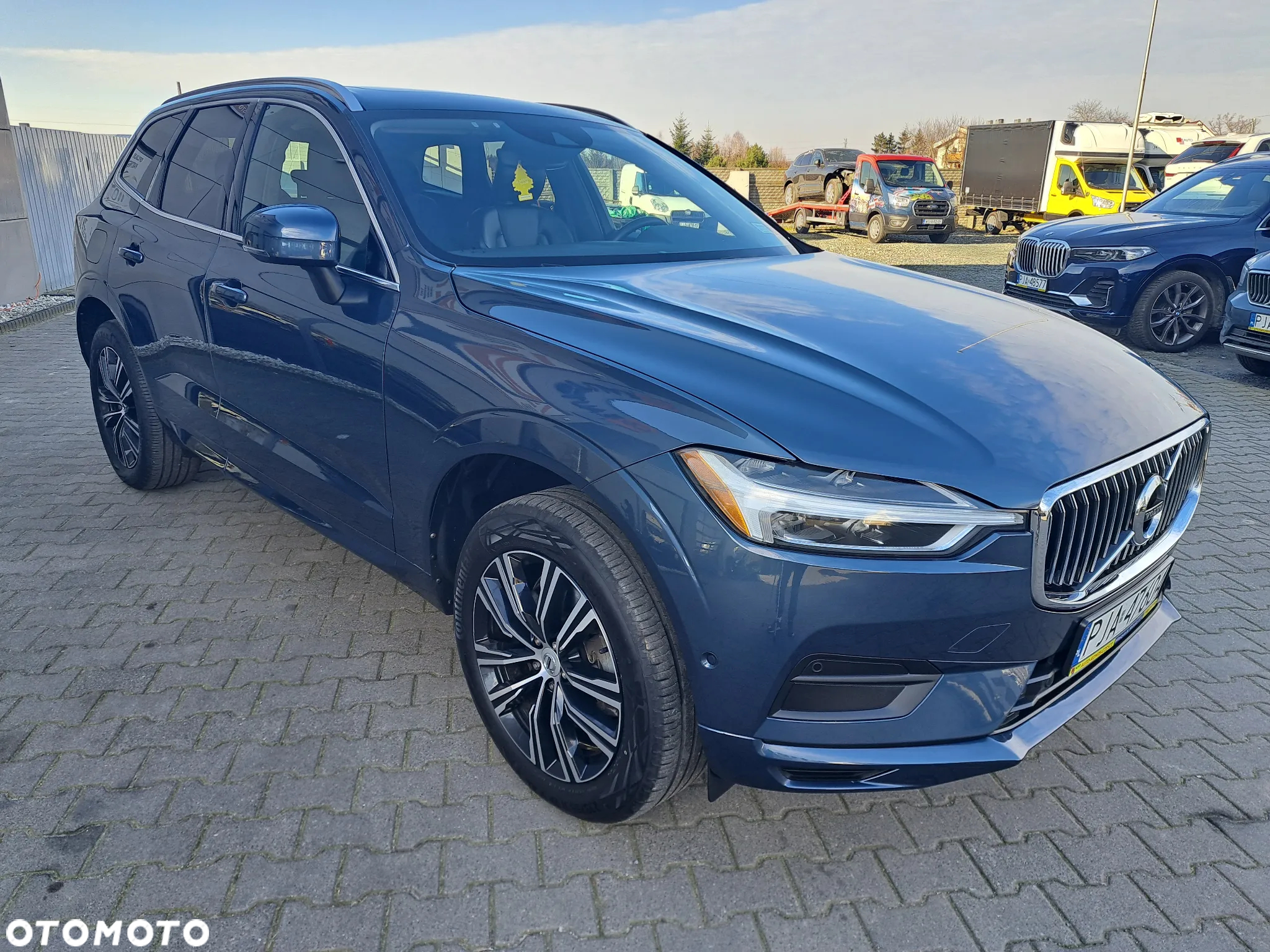 Volvo XC 60 T6 AWD Geartronic Momentum - 4