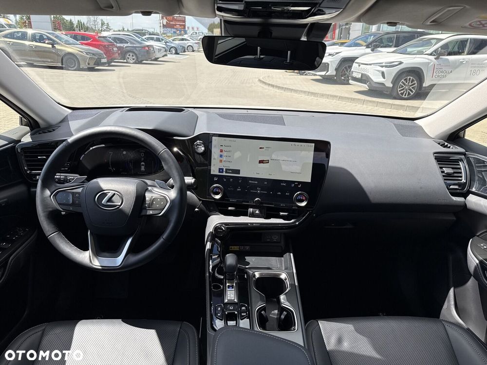 Lexus NX - 16