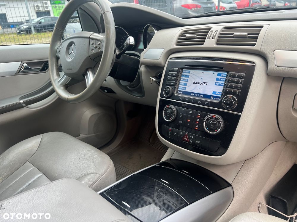 Mercedes-Benz Klasa R 320 CDI 4-Matic - 18