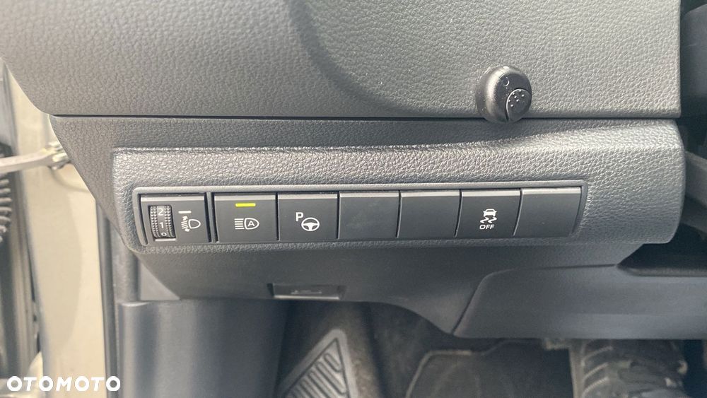 Toyota Corolla 2.0 Hybrid Comfort - 22