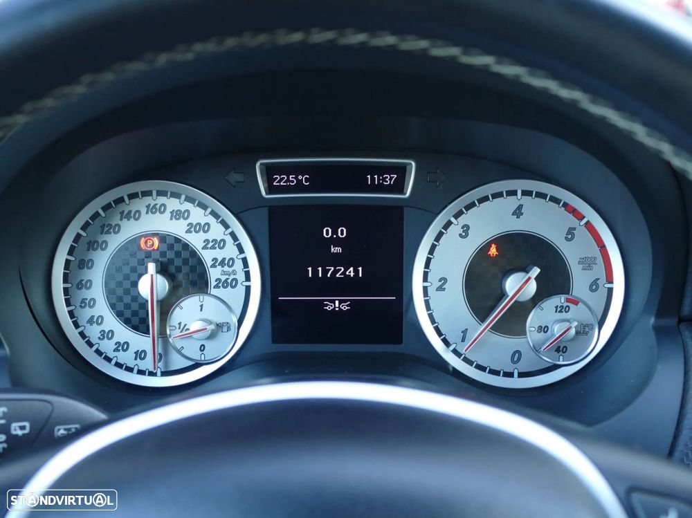 Mercedes-Benz A 180 d Urban - 16