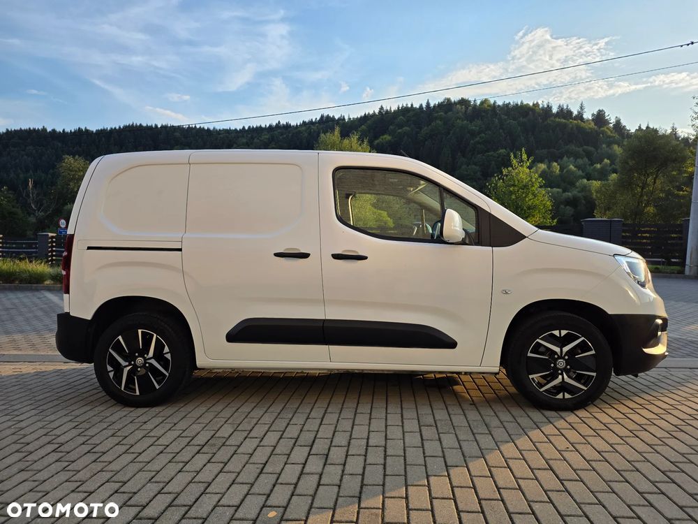 Opel Combo 1.2 benzyna Vat! rok2020 navi klima 3-osobowy tempomat grzana szyba fotele hak - 1