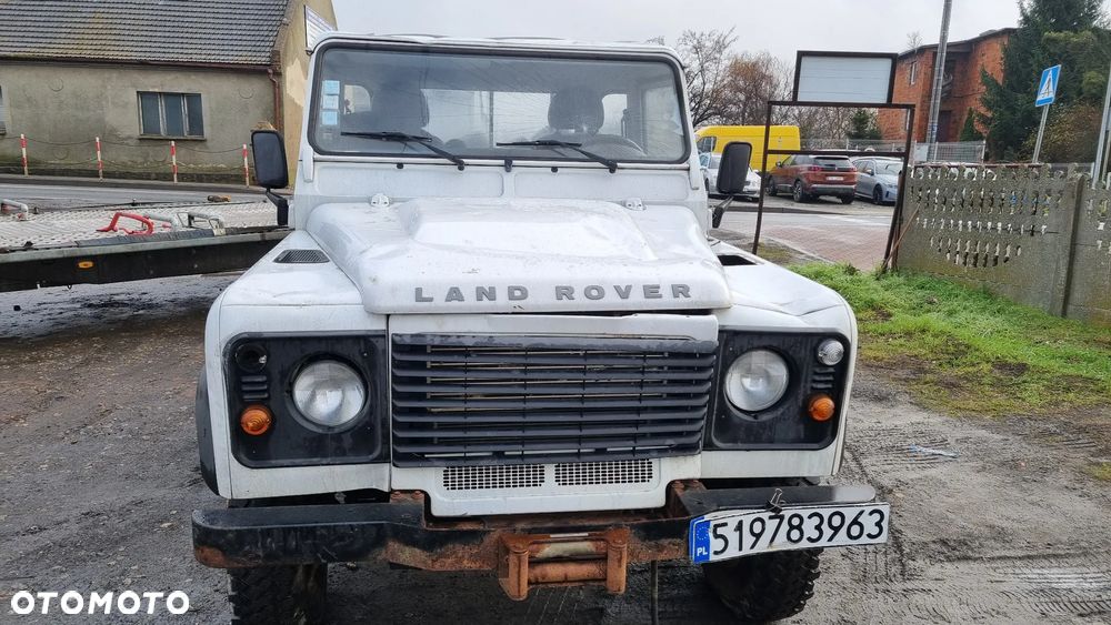 Land Rover Defender - 8