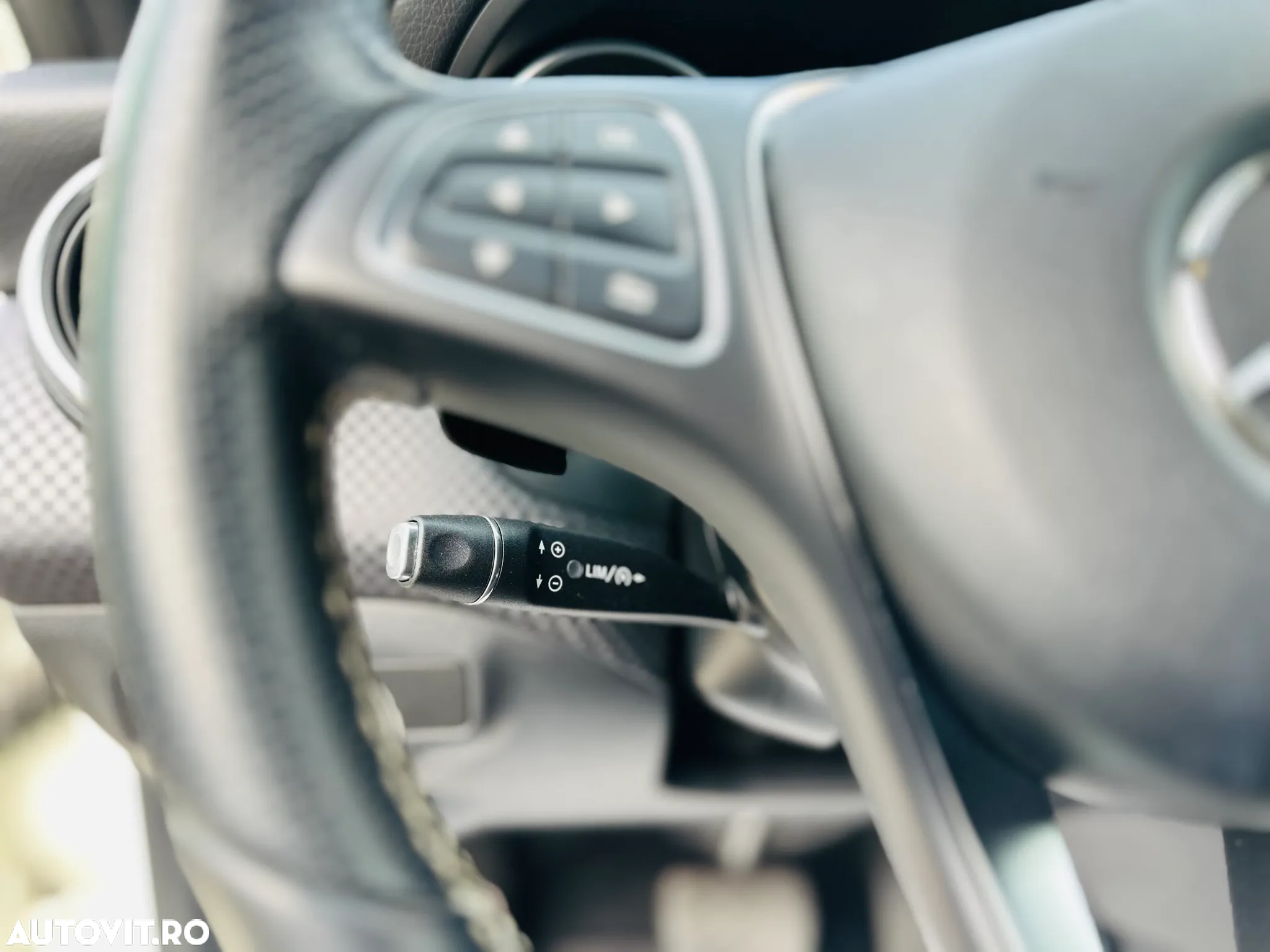Mercedes-Benz A 180 (BlueEFFICIENCY) 7G-DCT Urban - 31